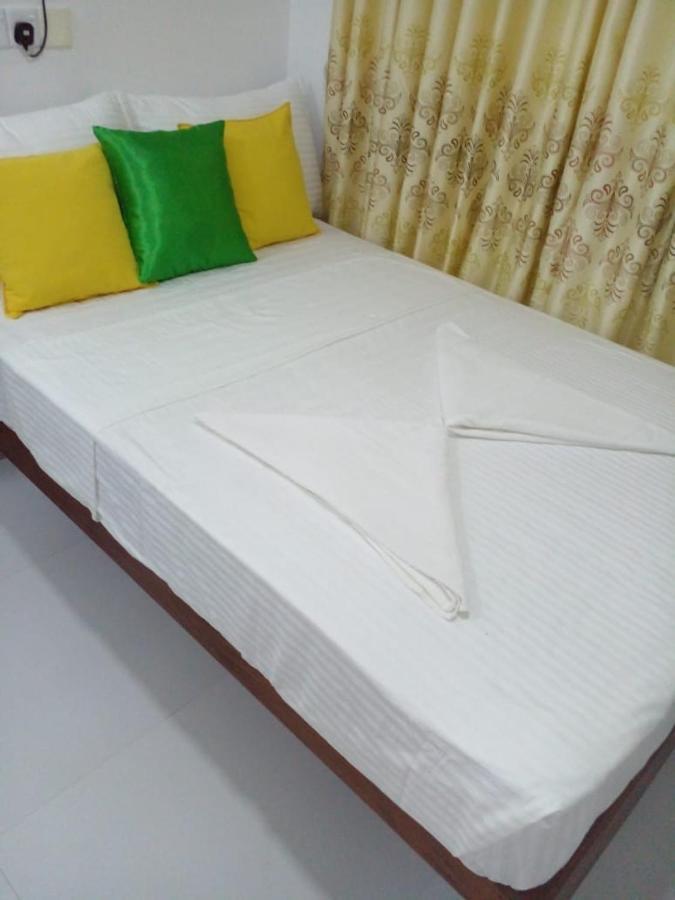 Lake Edge Dambulla Extérieur photo